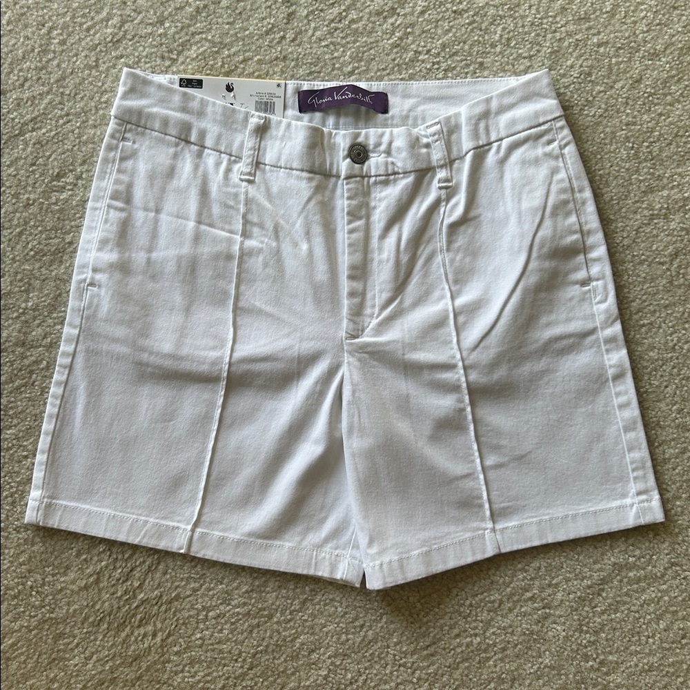 Ladies Gloria Vanderbilt Pintuck Short